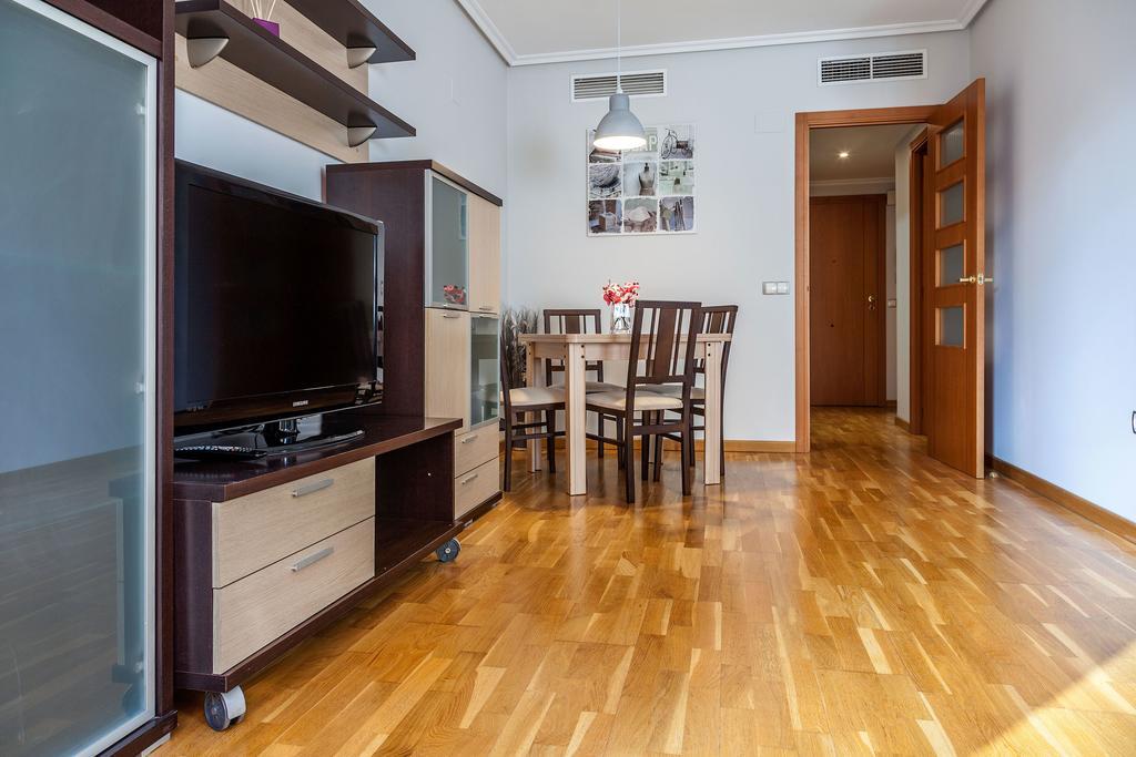 Valencia Flat Rental Swim And Paddle Room photo