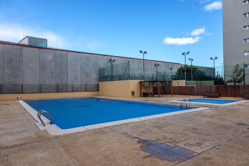Valencia Flat Rental Swim And Paddle Room photo